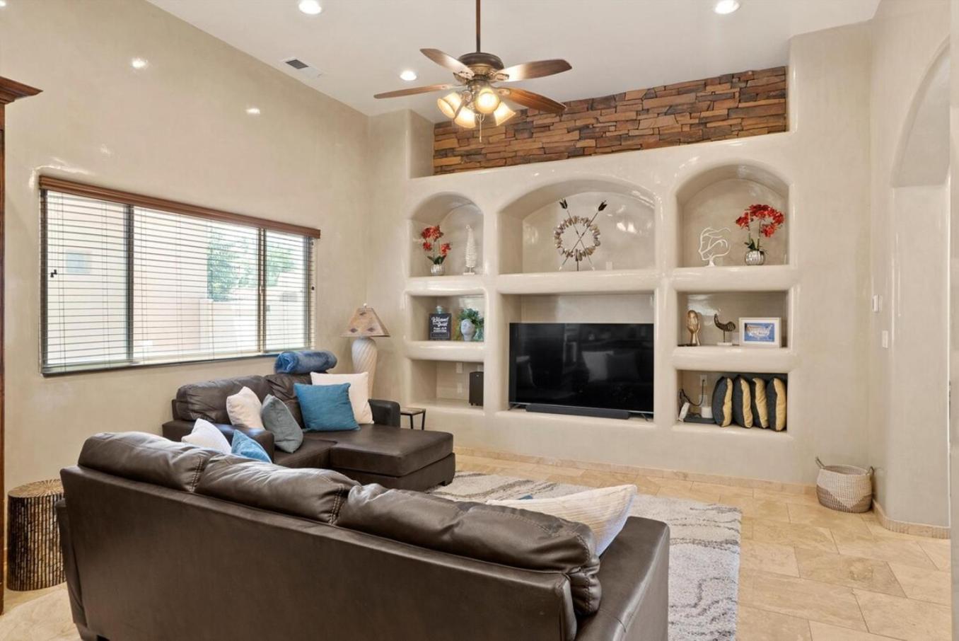 Luxury Tuscan Villa Near Old Town Albuquerque Exterior photo