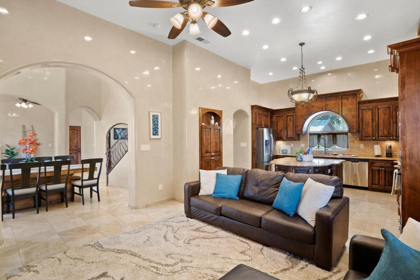 Luxury Tuscan Villa Near Old Town Albuquerque Exterior photo