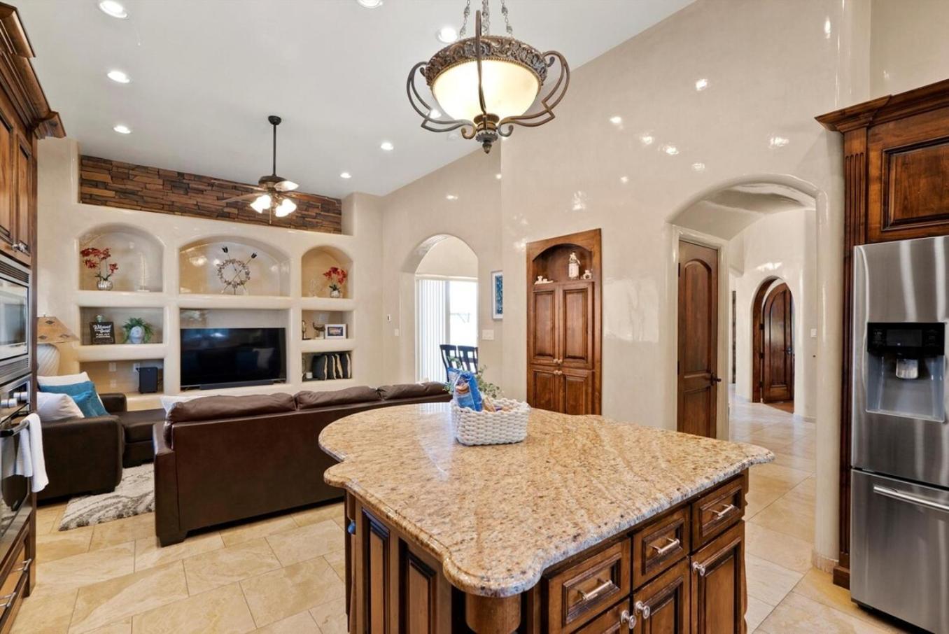 Luxury Tuscan Villa Near Old Town Albuquerque Exterior photo